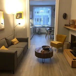 Appartement Claire Et Liege, Toute Une Histoire..., Luik