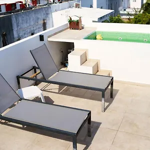 Cómodo Cuarto, Jacuzzi Rooftop, Ac Habitación en casa particular Cancún